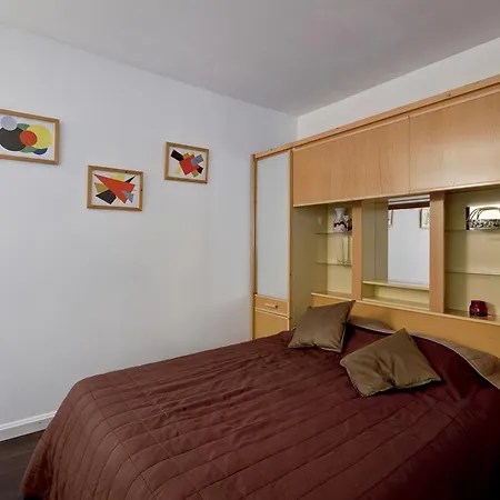 Le Roseland Apartment